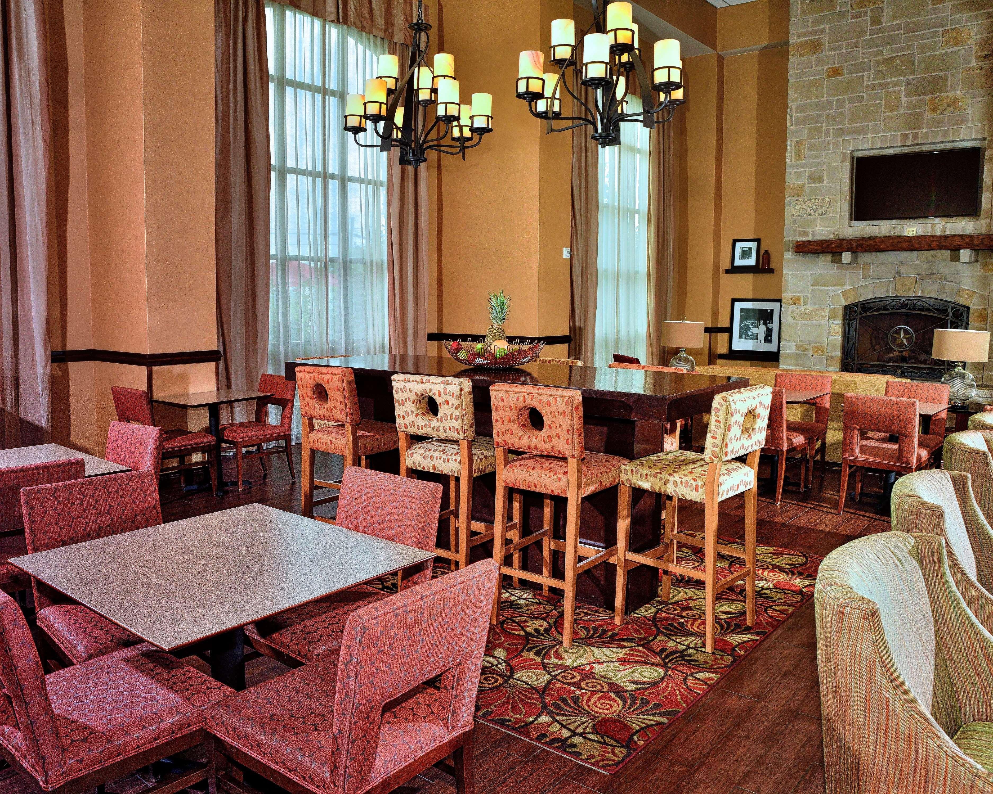 Hampton Inn & Suites Fredericksburg Exterior foto