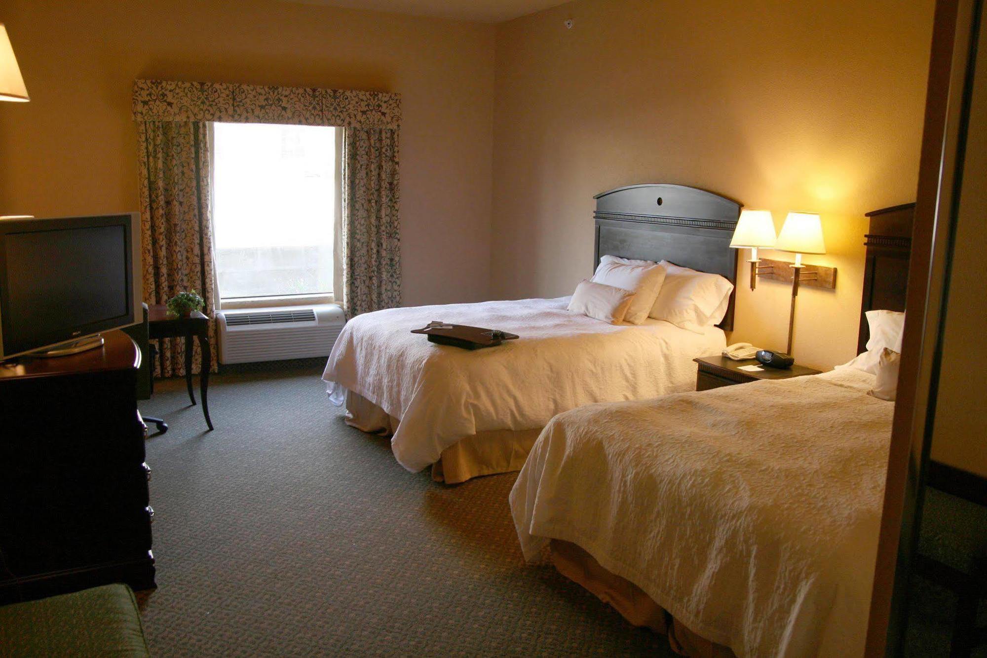 Hampton Inn & Suites Fredericksburg Quarto foto